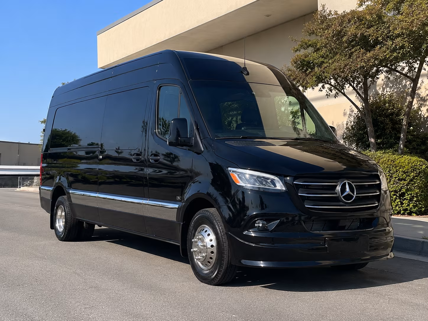 find the perfect transportation for your next corporate event 5